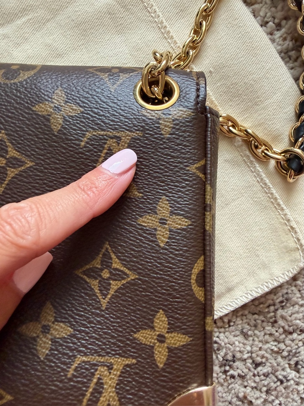 Louis Vuitton Trunkie East West. NWT!!! - Picture 13 of 15